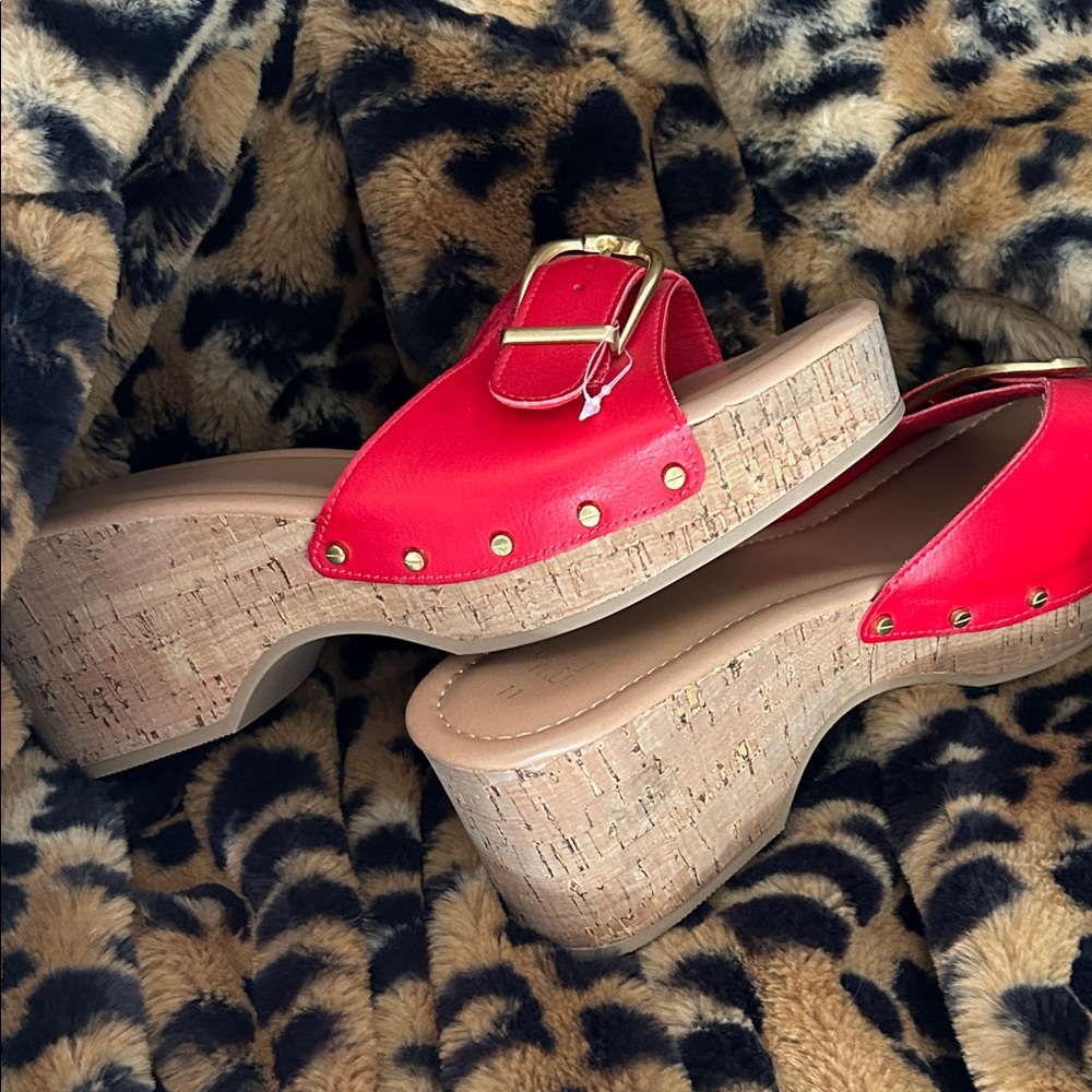 Red Sandals with Gold Buckle - Picture 2 of 5